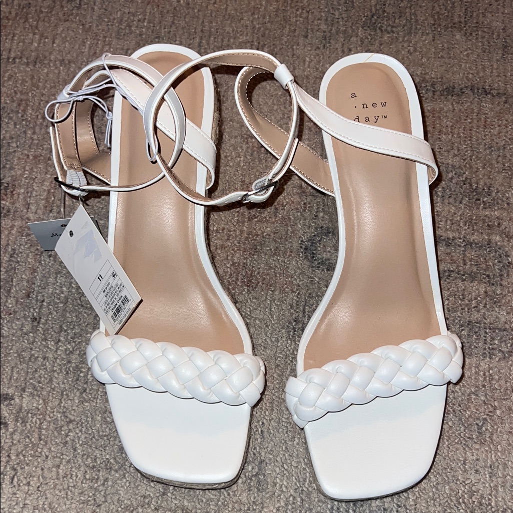 A New Day 11 Joyce Sandals - Nwt